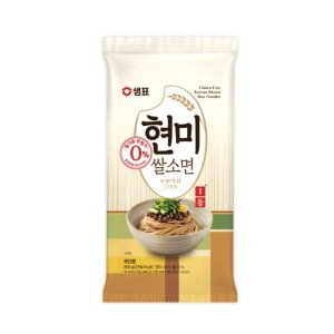 샘표 현미쌀소면 800g<div style="font-size: 15px; color: #808080;  line-height: 1.1em;"><small>brown rice noodle </small></div>