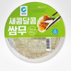 [청정원] 새콤달콤 쌈무 340g<div id="product-title-en">[Chungjungone] Sweet and Sour Pickled Radish Slices 340g</div>